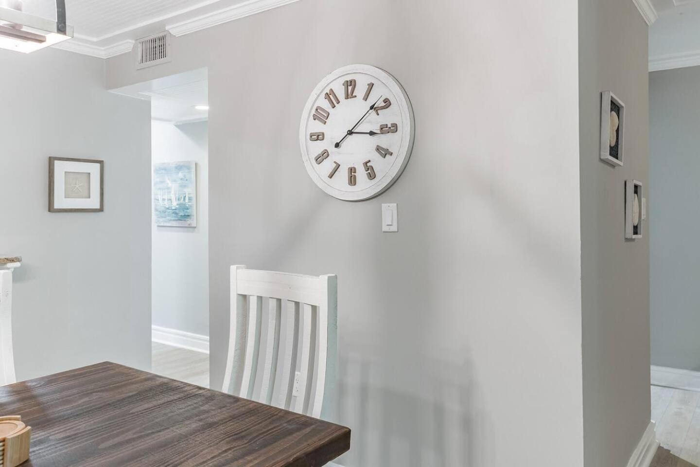 Forest Beach Condo Walk To Coligny, Pool, Tennis Hilton Head Island Exterior photo